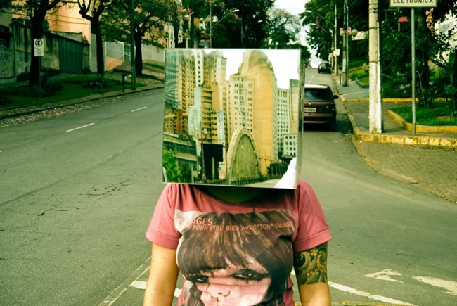 51_-_Foto_para_texto_Helene_Bonnaud_-_Posso_me_ver_nos_teus_olhos_-_Barbara_Schall-1